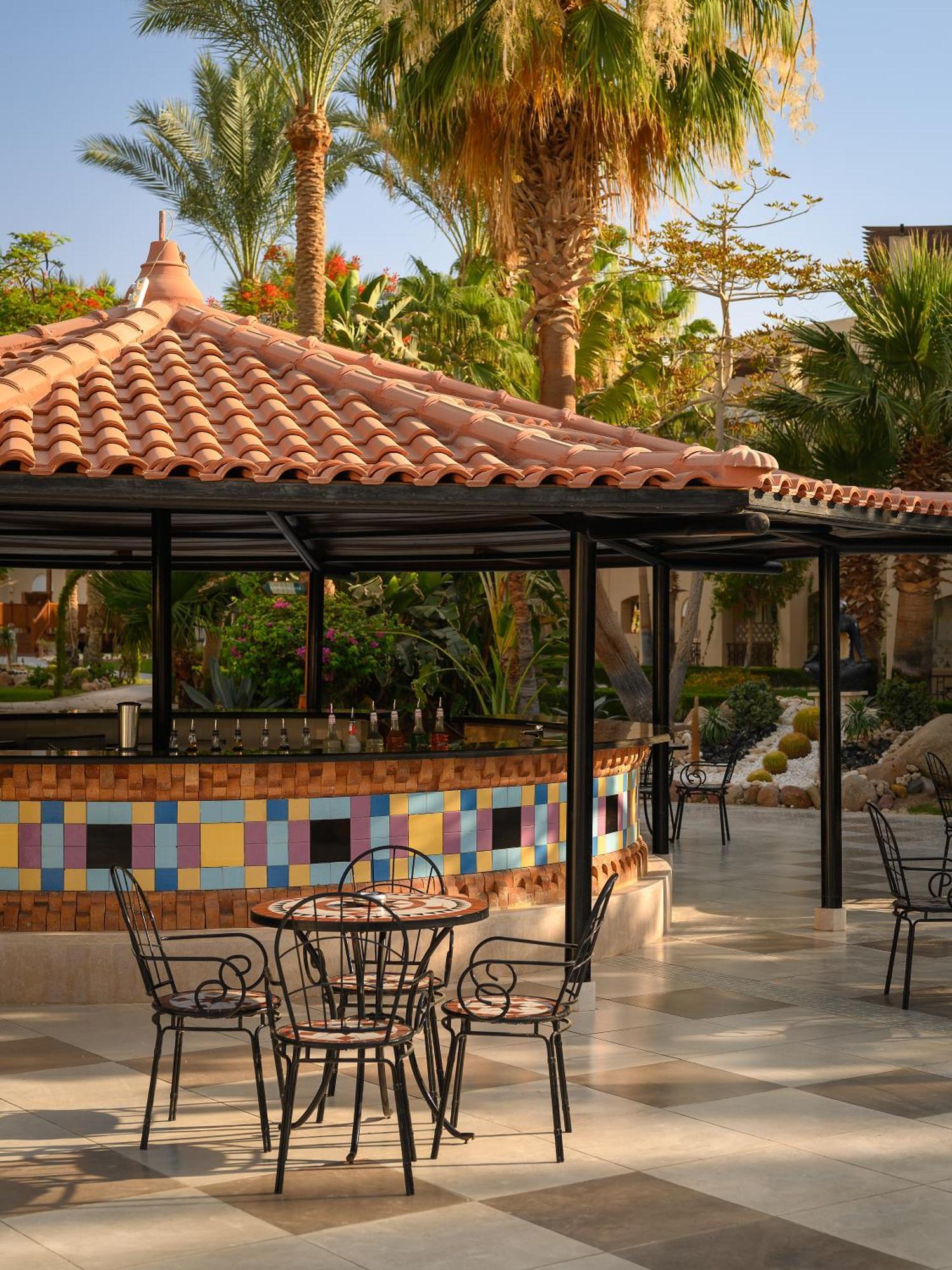 Iberotel Redsina Шарм-еш-Шейх Екстер'єр фото The bar at the La Quinta Resort